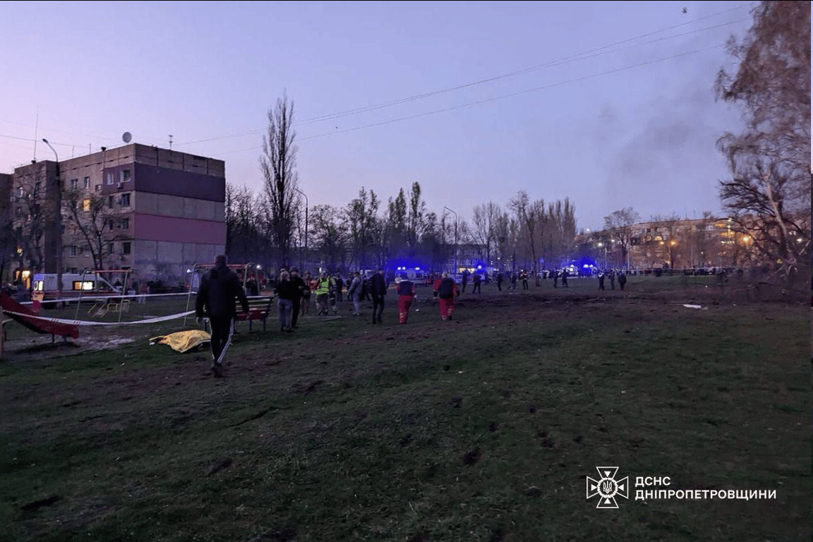 Удар по Кривому Рогу — в ДСНС показали фото наслідків - фото 1