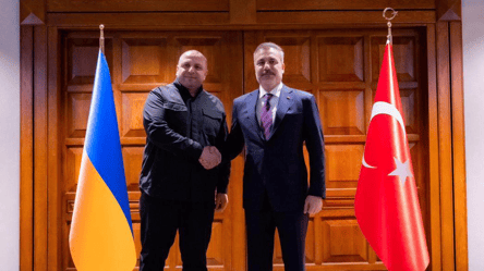 Умєров обговорив в Туреччині мир та повернення полонених українців - 290x166