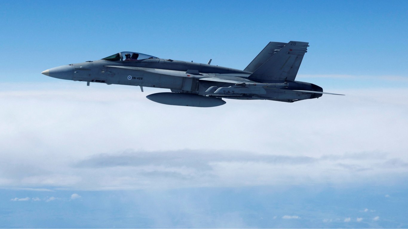 Коли Україна отримає F-16: у Білому домі виступили з новою заявою