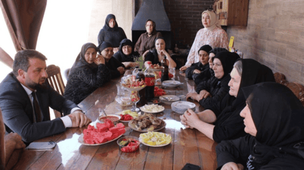 В РФ жінкам заборонили зустрічатися з чоловіками інших етносів - 285x160