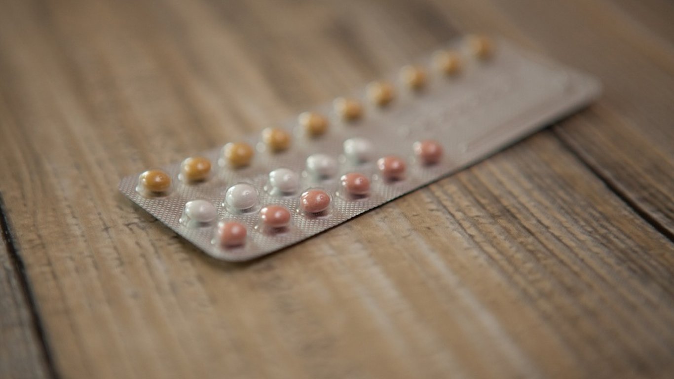 Права жінок в Афганістані: Таліби заборонили контрацепцію