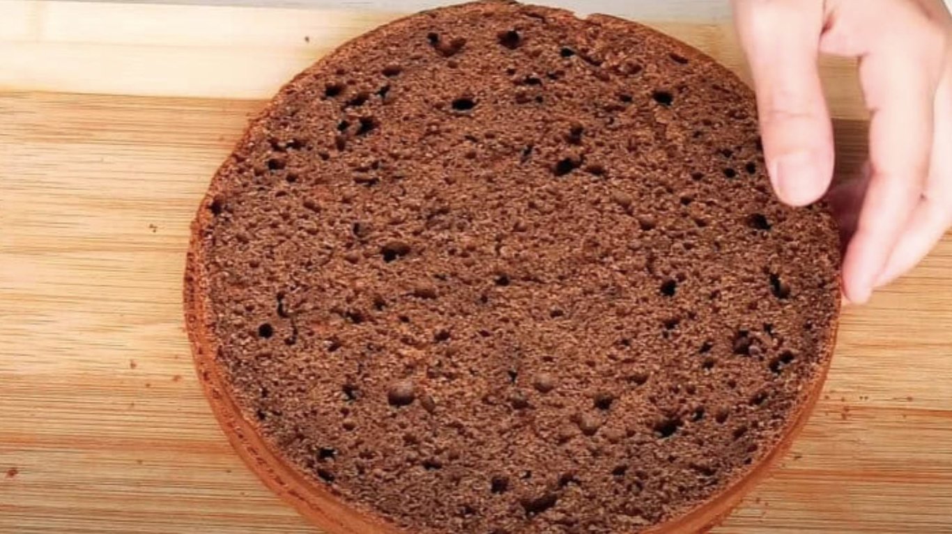 шоколадний торт, який виходить з першого разу