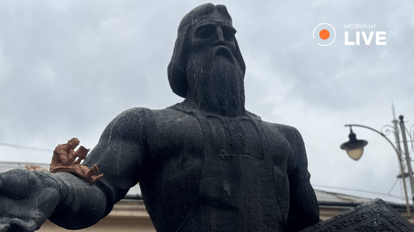 Скульптури у Львові