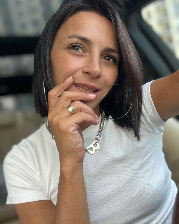 Вот так перевоплощение: Илона Гвоздева сменила прическу во время воздушной тревоги - фото 3