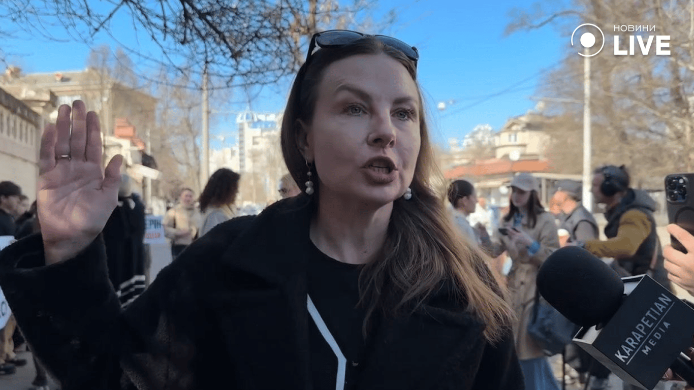 Мітинг в Одесі проти знесення пам'ятки архітектури