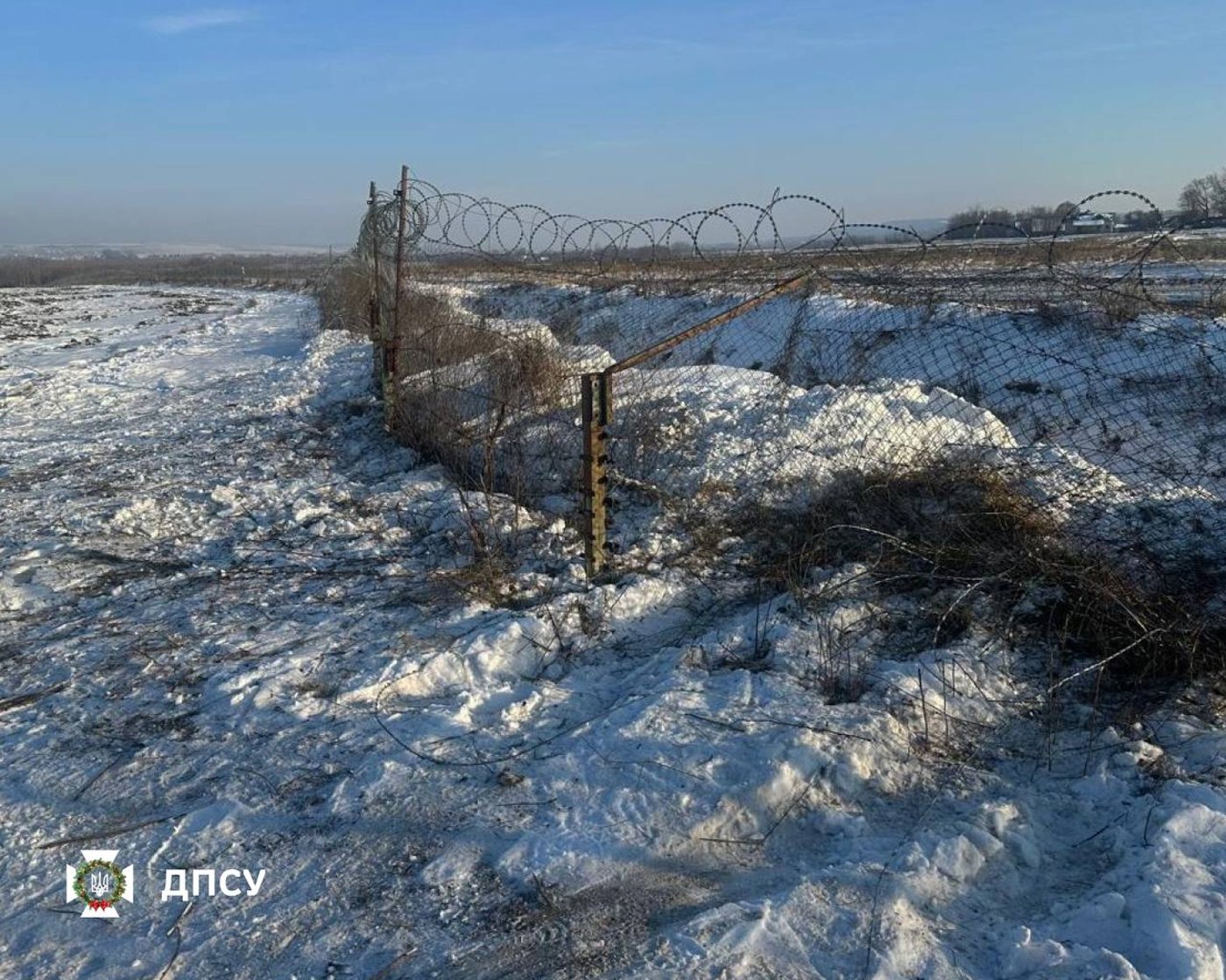 На Буковині чоловік травмував прикордонника