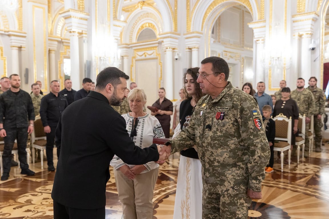 Зеленський: удари по РФ є продовженням пам’яті полеглих героїв - фото 2