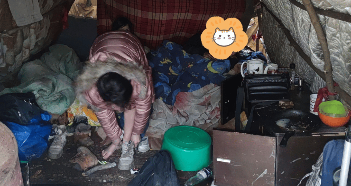 В Тернополе дети жили в лесополосе