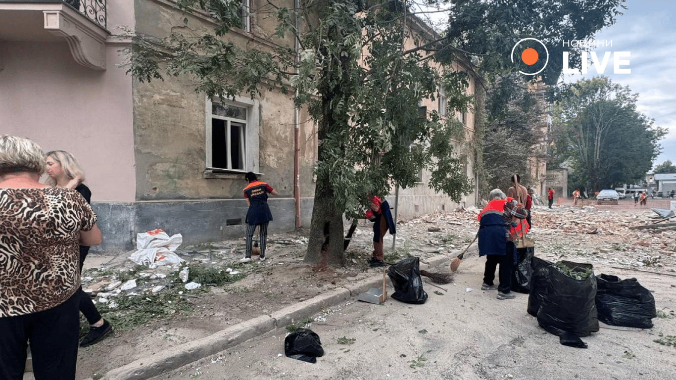 Пошкодження у Львові внаслідок обстрілу 21 серпня