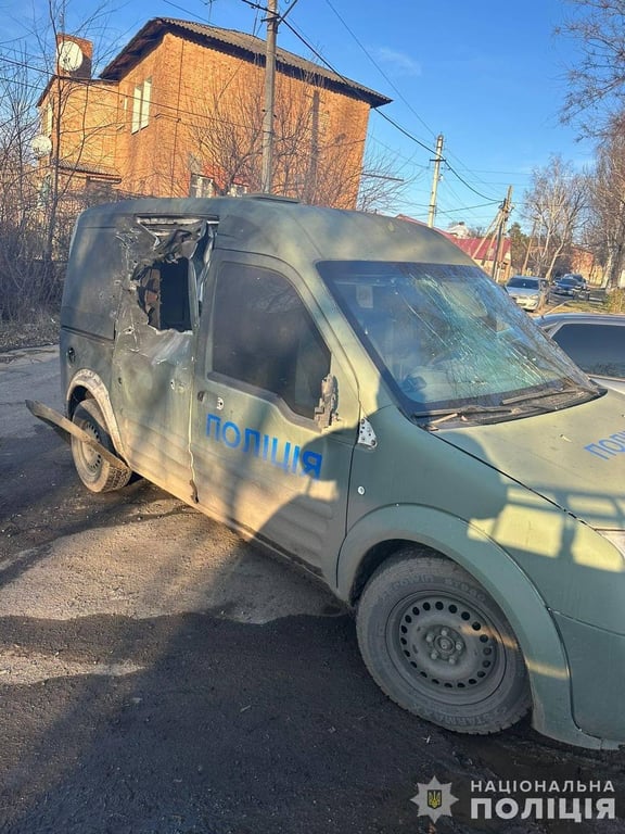 Автомобіль поліцейських, який атакували окупанти в Дніпропетровській області