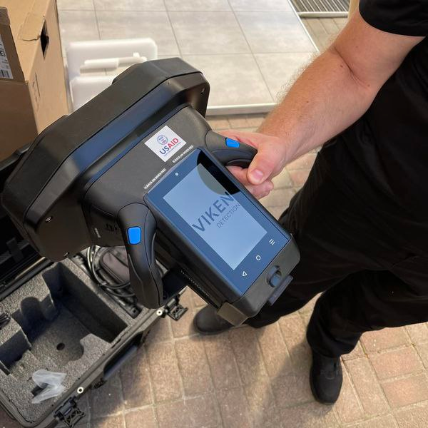 Украинские таможенники будут применять рентгенустройства для поиска контрабанды - фото 1