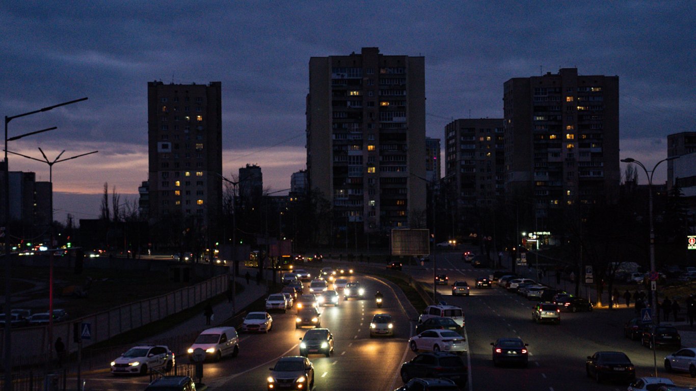 Стабилизационные отключения света в Киеве отменены, — ДТЭК