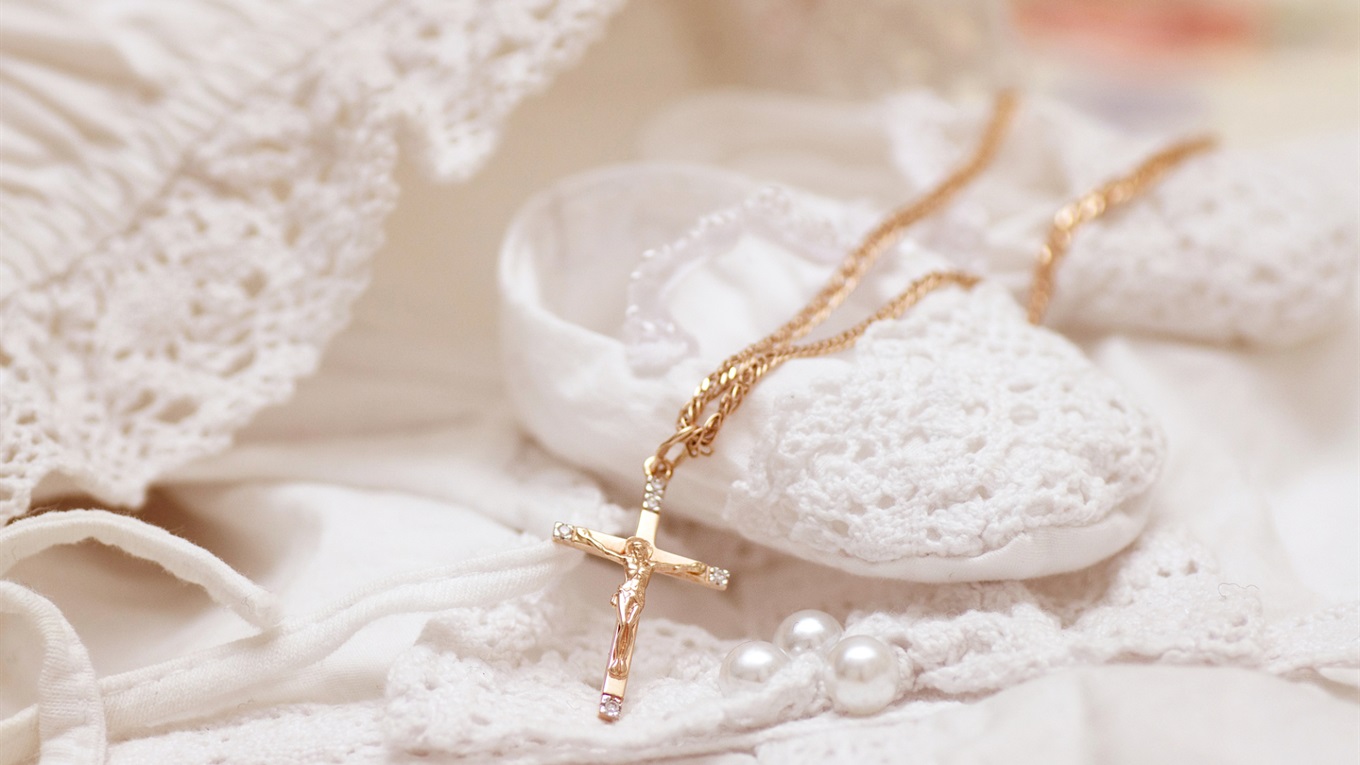 Як правильно підготуватися до хрещення дитини