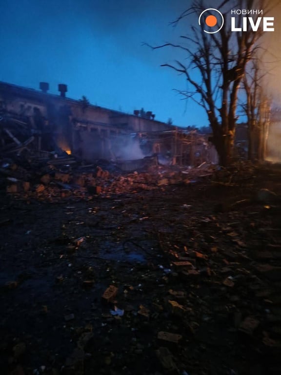 Пошкодження на території кіностудії Довженка в Києві після обстрілу вночі 15 червня 2026 року