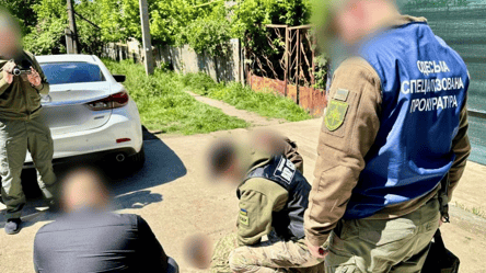 Брал взятки горючим и деньгами — в Одесской области разоблачили сотрудника ТЦК и СП - 285x160
