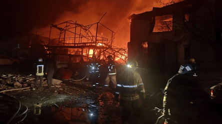 Попадания в одном из районов Харькова — власти заявили о разрушенном лицее - 285x160