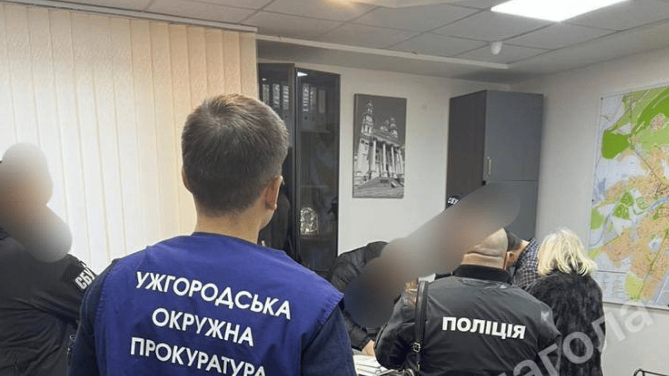 СБУ проводит обыски у чиновников ужгородского горсовета