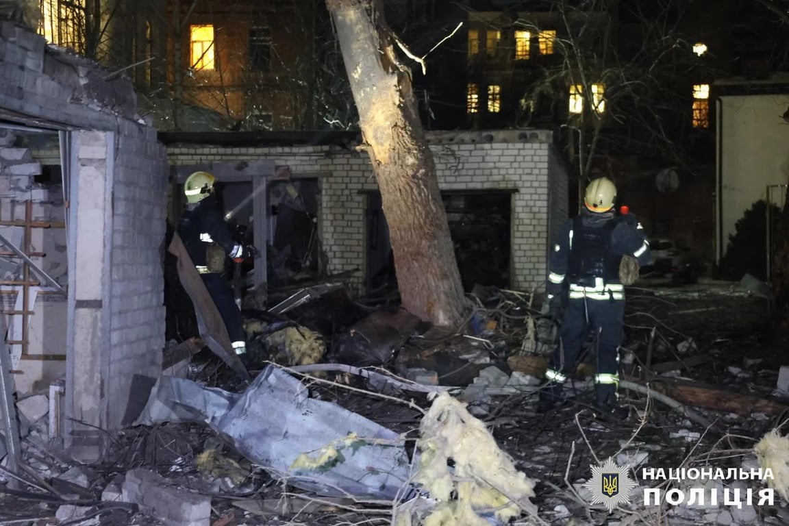 Наслідки нічної атаки дронів на Харків: руйнування та постраждалі