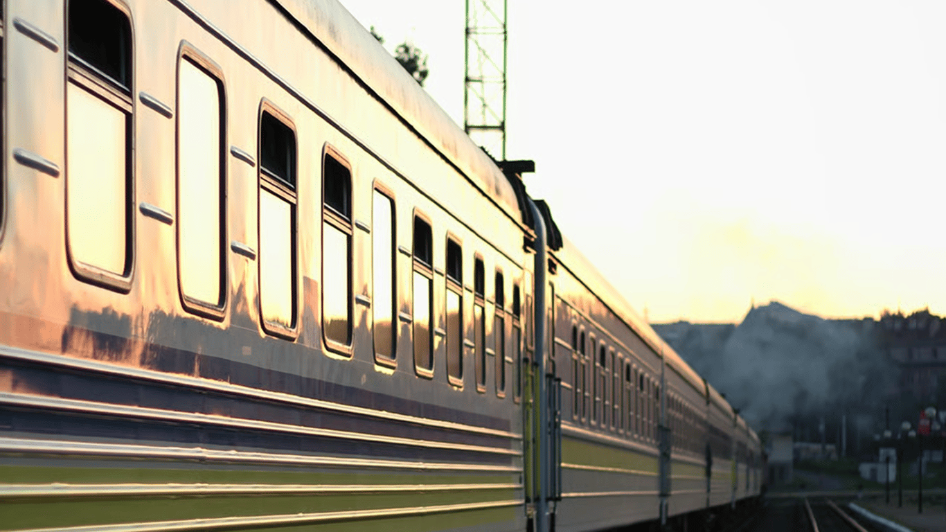 Подорож з УЗ: за які порушення передбачені штрафи та їх розмір