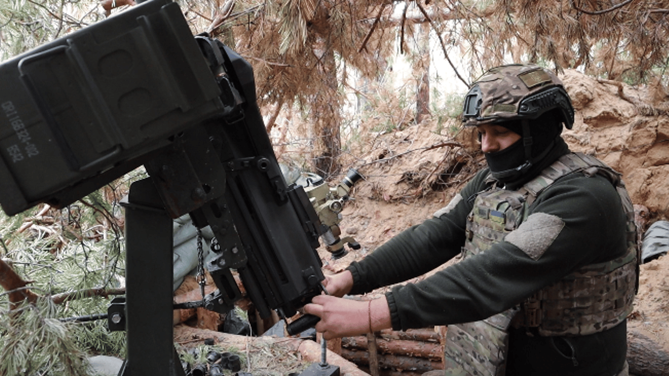 Бойцы ВСУ модернизировали американский гранатомет Mk 19: захватывающее видео