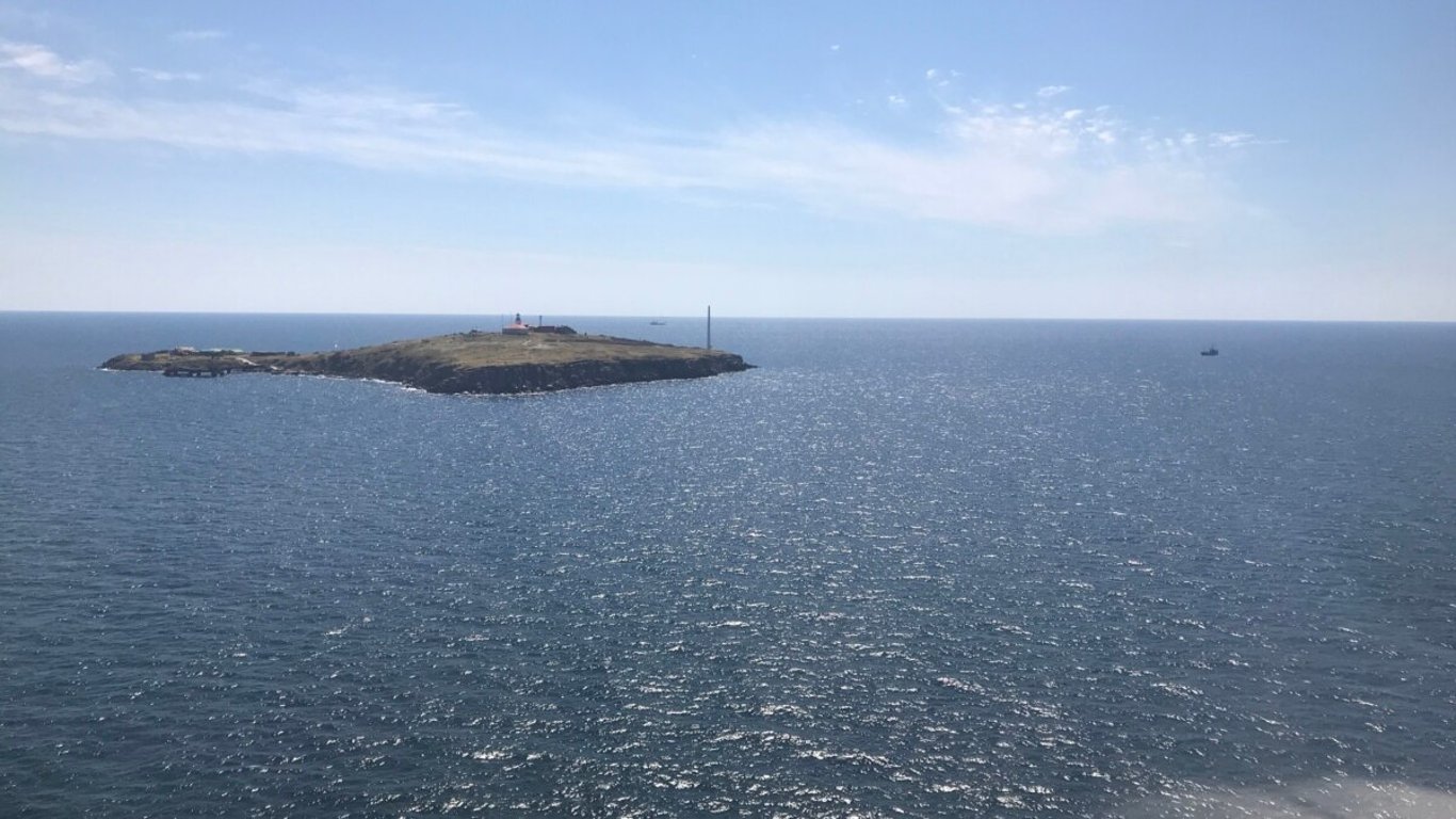 Враг пытается запугать гражданские суда в Черном море