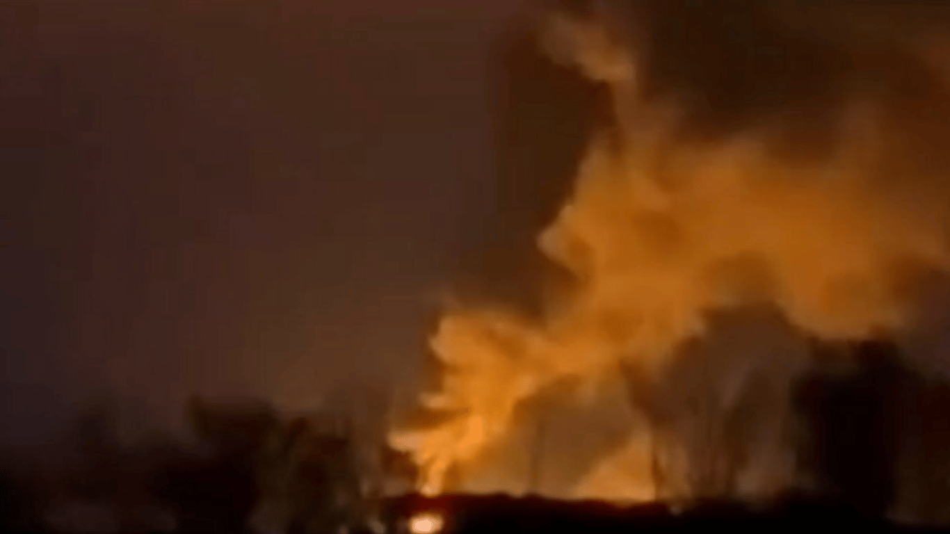 Сильные взрывы в Винницкой области сейчас 3 ноября — массовый обстрел "шахедов"