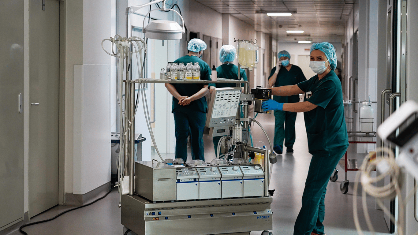 Новый субвариант COVID-19: в Украине зафиксировали "Цикаду"