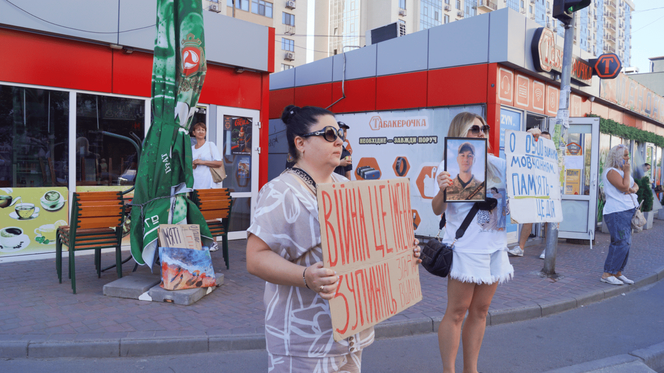 В Одесі вшанували пам'ять загиблих Героїв — фоторепортаж - фото 6
