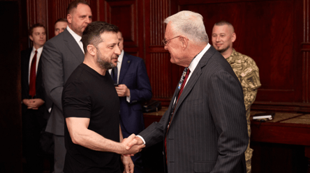 Зеленський зустрівся з Келлогом перед переговорами з Трампом - 285x160