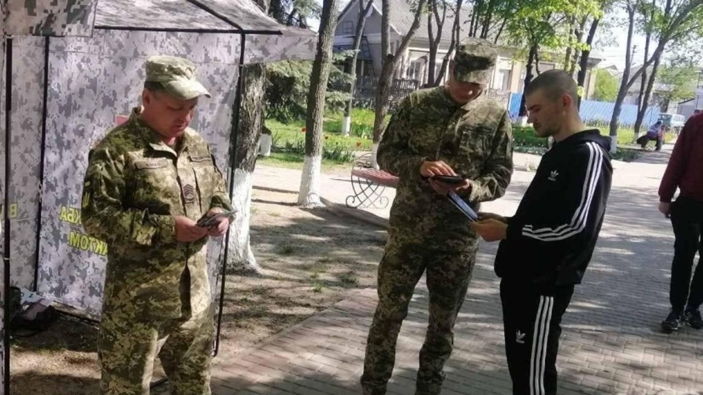 Збільшення темпів мобілізації — нардеп пояснив, які проблеми виникли