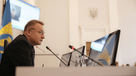 Садовий закликав дипломатів уникати готелів-порушників - 285x160