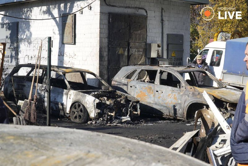 Наслідки нічної атаки на Київ — фоторепортаж - фото 3