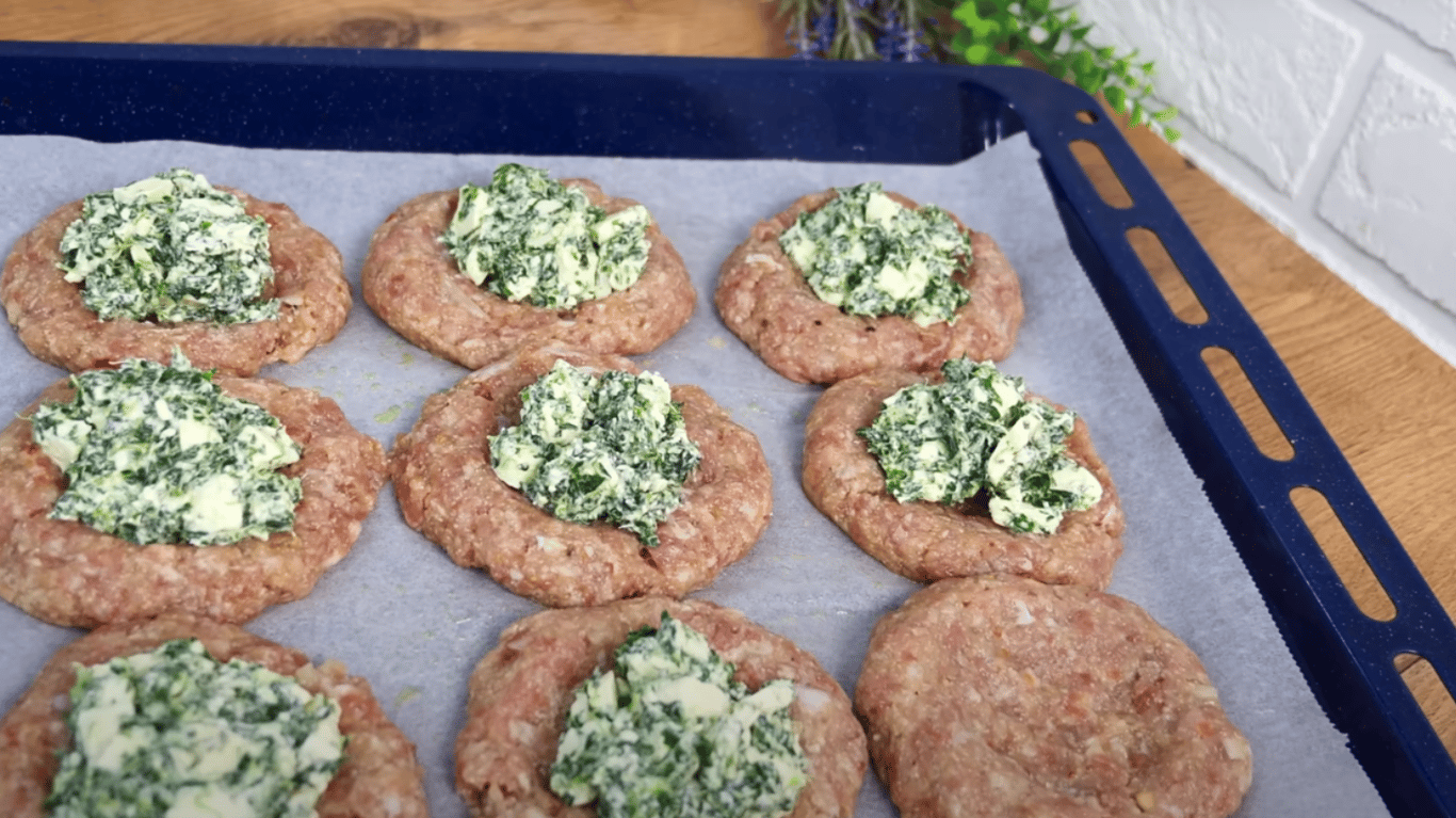 рецепт котлет з начинкою в духовці