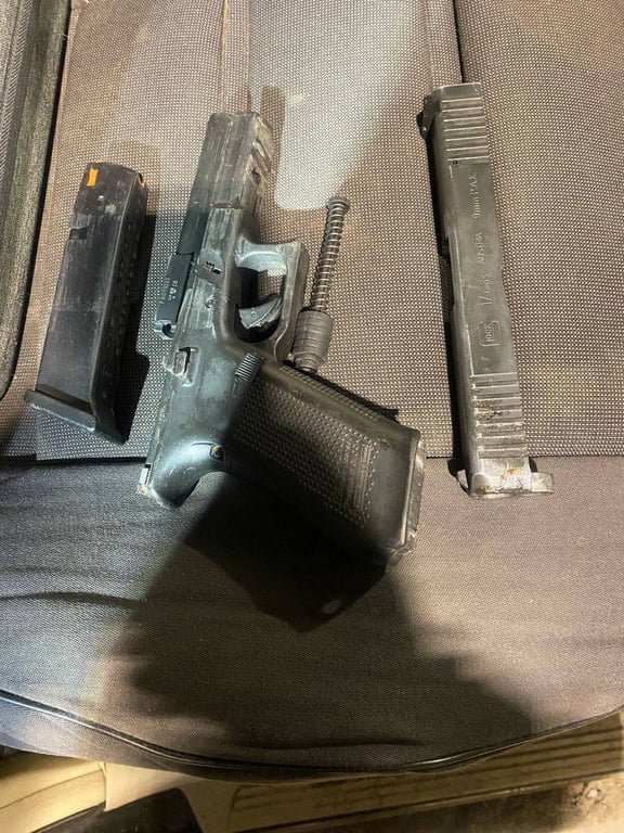 На кордоні виявили зброю