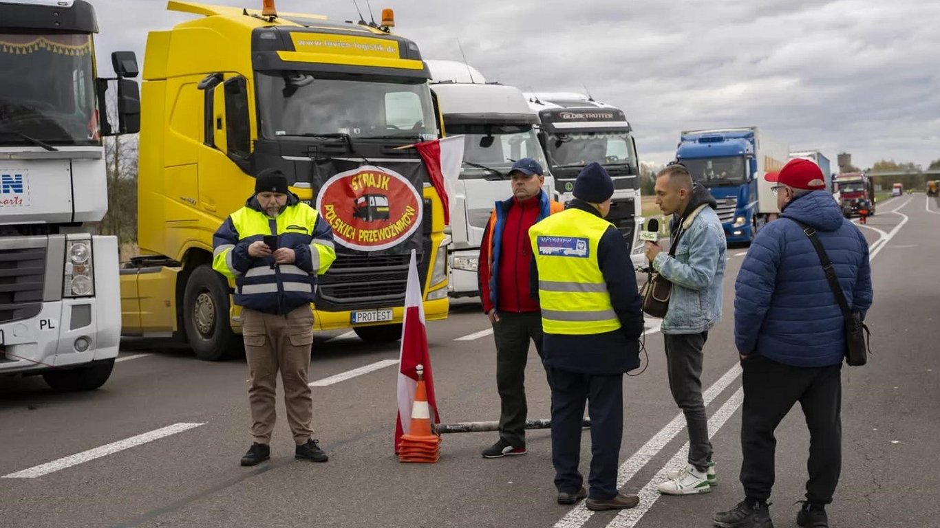 Блокада кордону з Польщею: якими будуть ціни на вживані авто з Європи в Україні