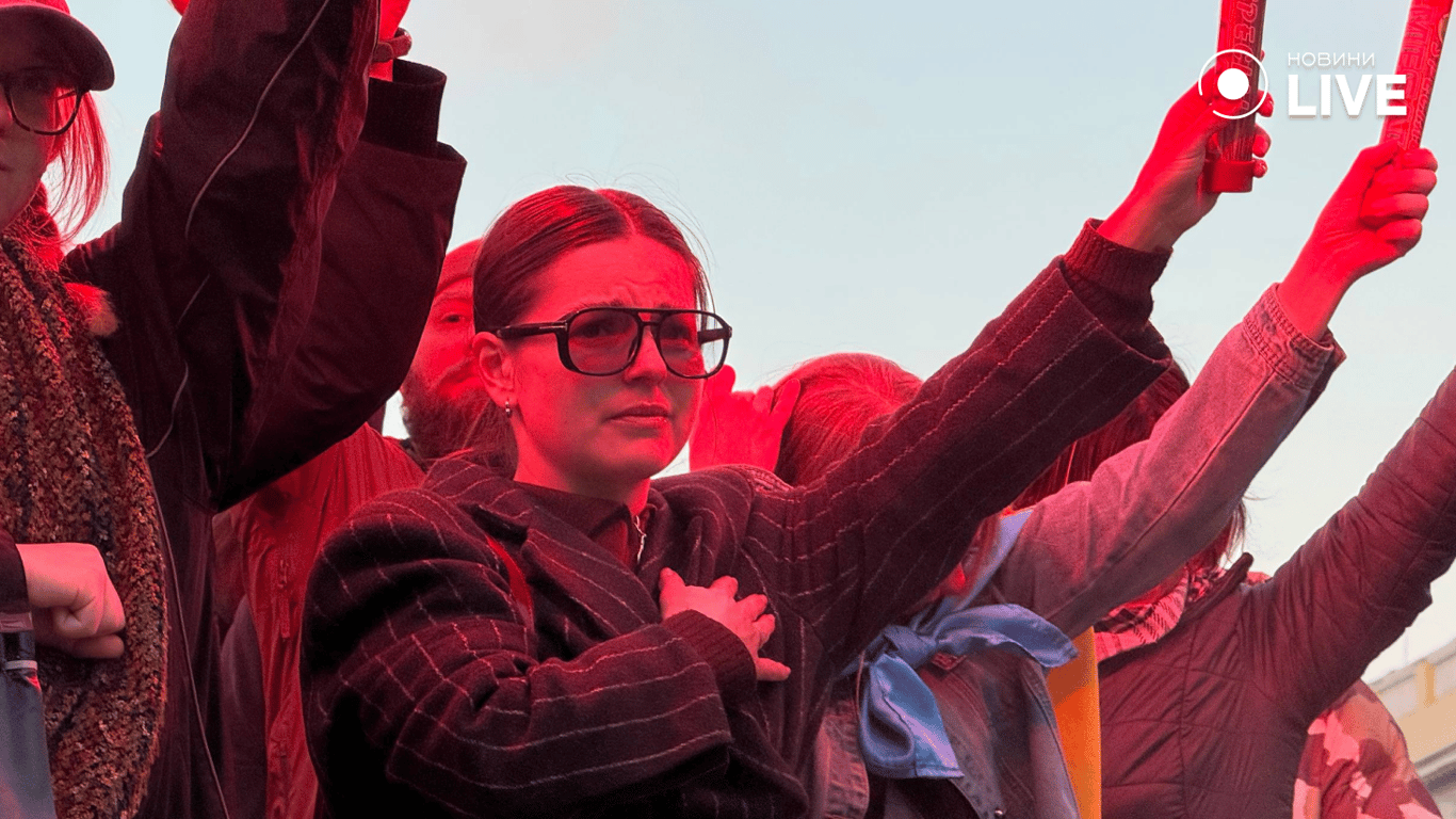 Дружина Дем'яна Ганула під час акції