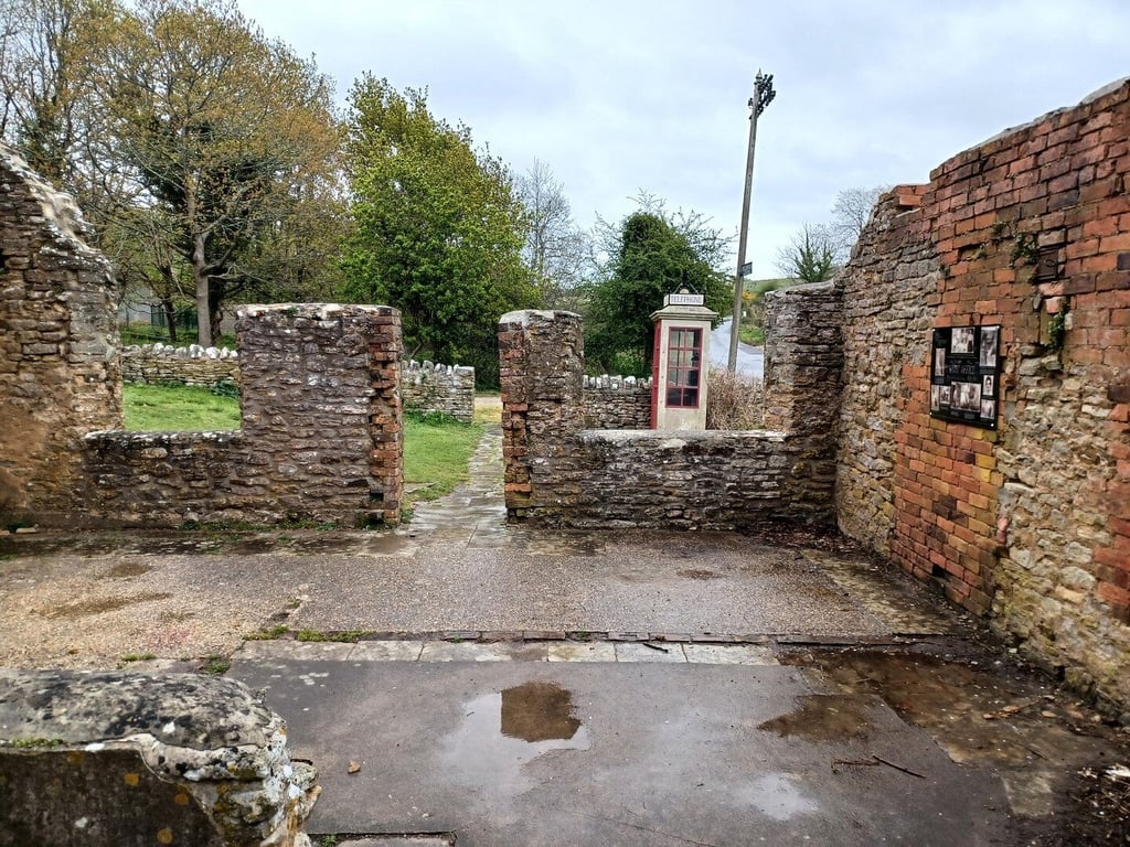 Топ-4 наймоторошніші покинуті селища у Європі - фото 4