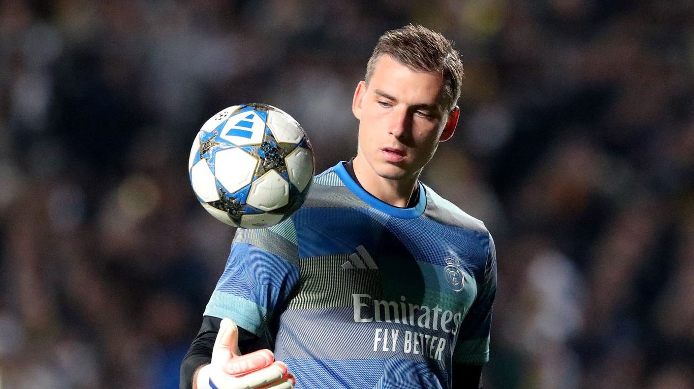 Андрей Лунин