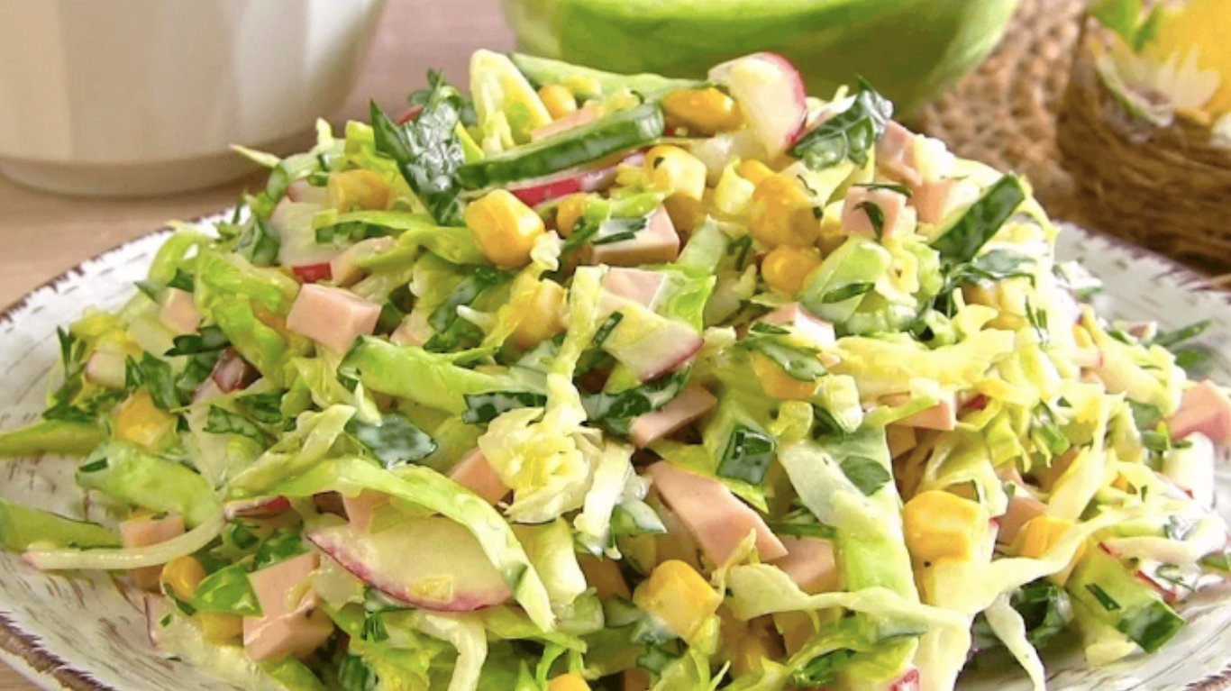 рецепт салату з молодою капустою