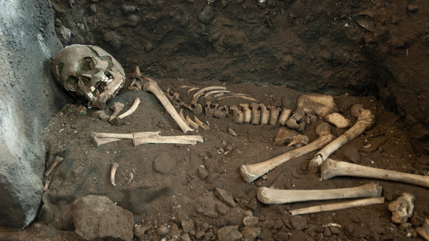 Древние останки "одинокого мальчика" - ученые раскрыли печальное прошлое
