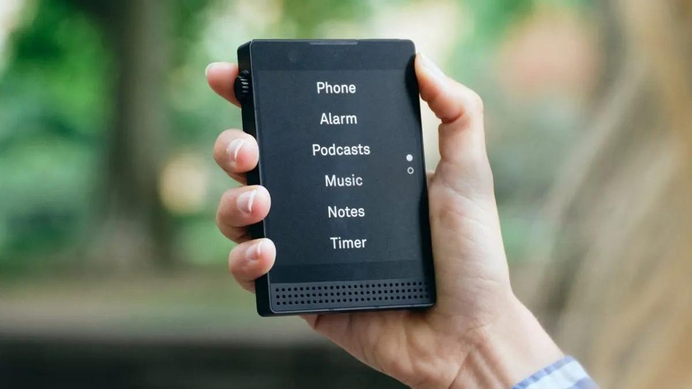 Функциональный телефон Light Phone III