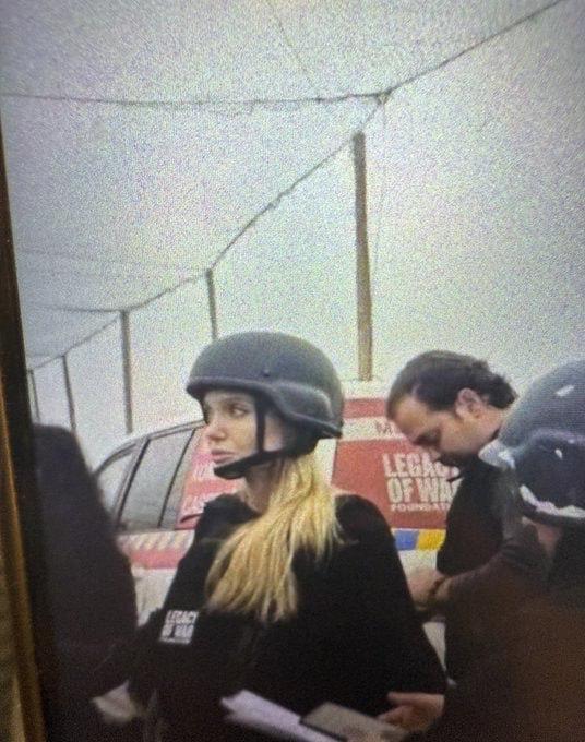 Анджеліна Джолі приїхала до Херсона