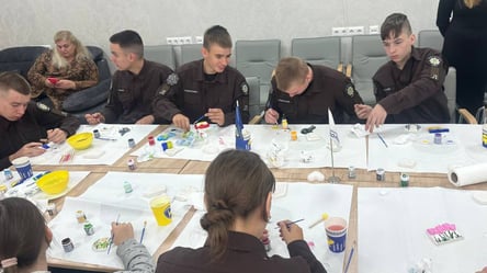 У Києві провели арттерапію для дітей захисників — фоторепортаж - 285x160