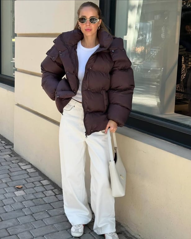 Як носити джинси взимку — 4 модні ідеї для вашого образу - фото 1