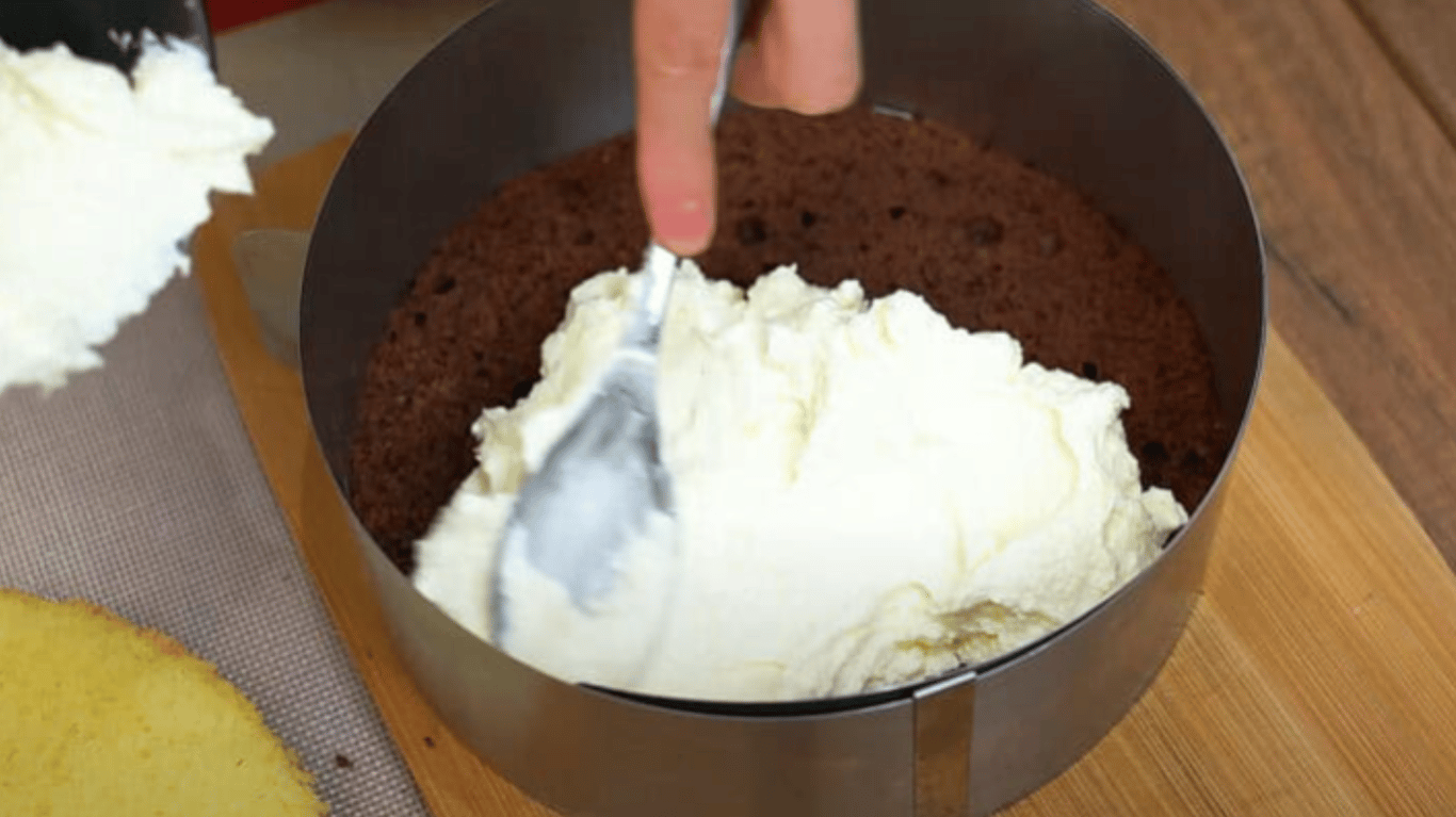 the simple cake recipe, just like in childhood 