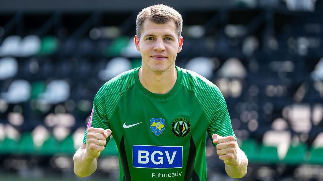 Едуард Сарапій став гравцем Полісся