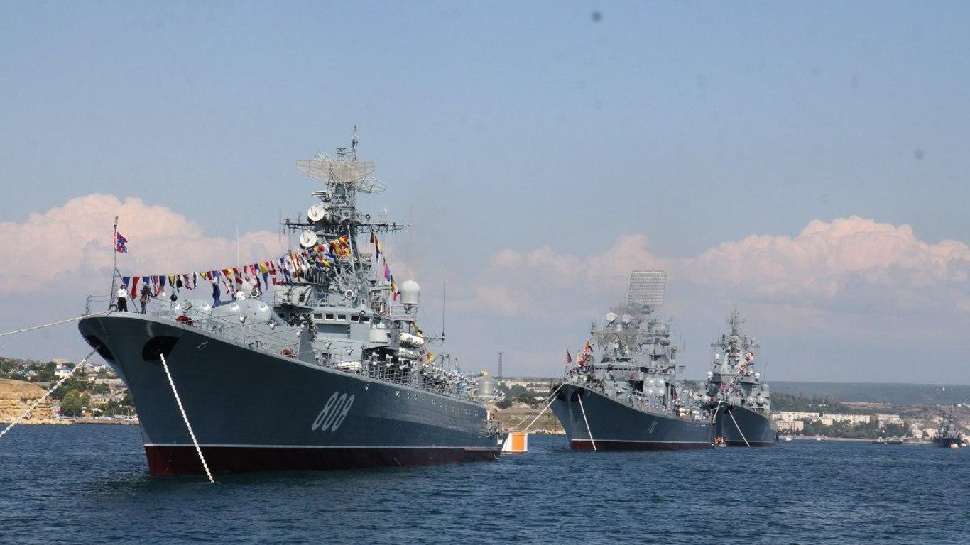 Враг завел корабли в пункты базирования — какая ситуация с ракетоносителями в Черном море