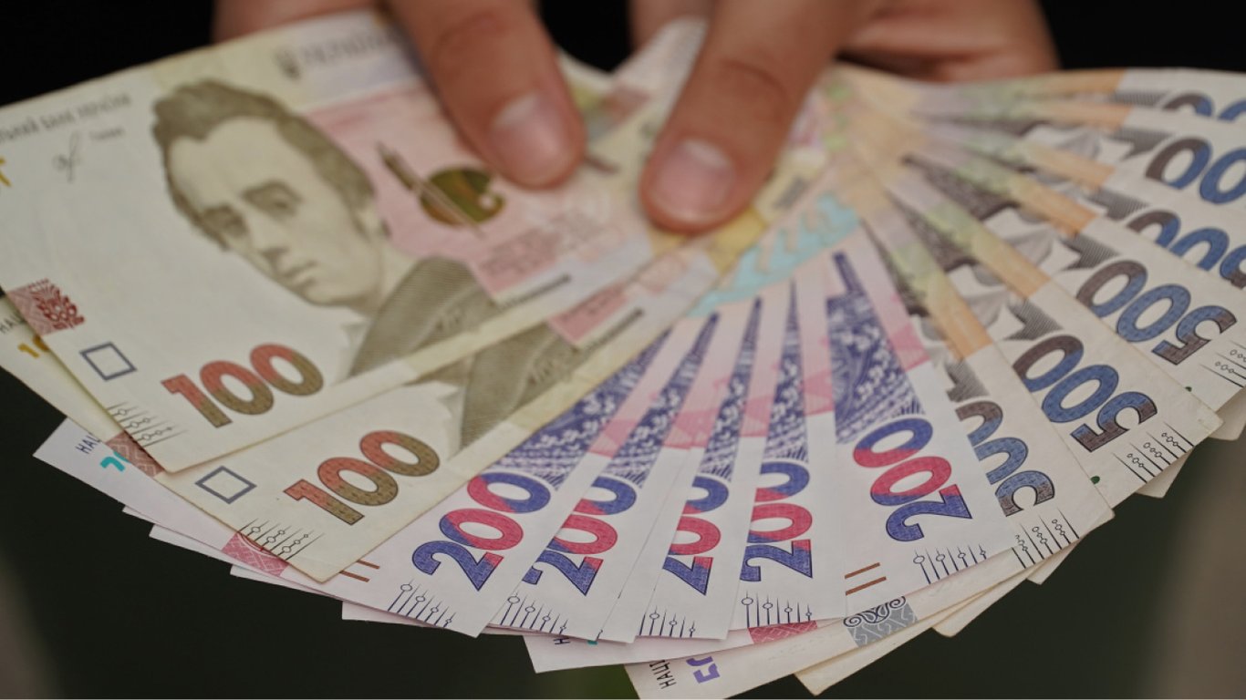 Гроші в Україні — НБУ розповів, скільки готівки на руках у населення
