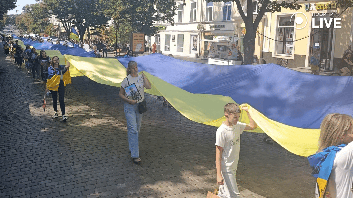 Прапори України та Надії розгорнули разом в Одесі