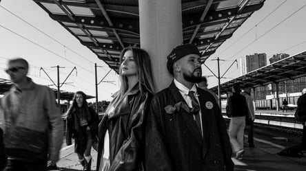 Атмосферна прем’єра — MONATIK та KOLA представили кліп "127" - 285x160